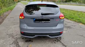 Ford Focus 2.0i ST-2 de 2015
