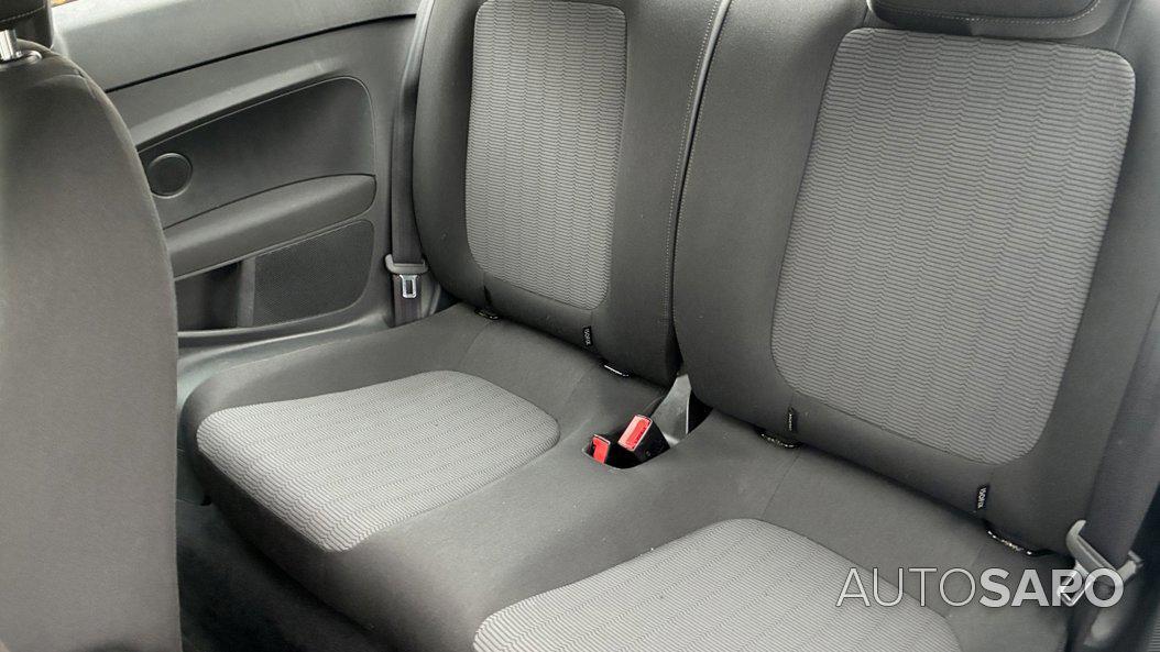 Volkswagen New Beetle de 2013