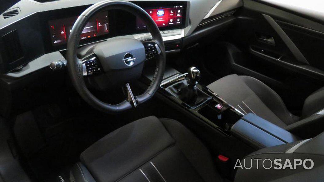 Opel Astra 1.7 TD GLS de 2024