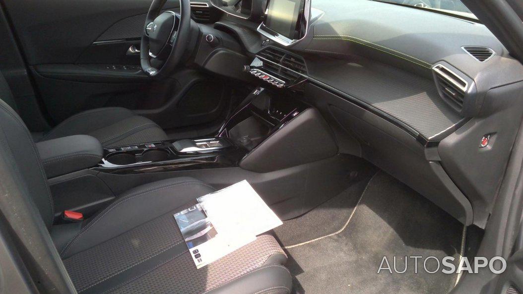 Peugeot e-2008 GT de 2022