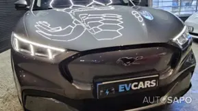 Ford Mustang Mach-E de 2021