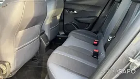 Peugeot 2008 1.2 PureTech Allure EAT8 de 2020