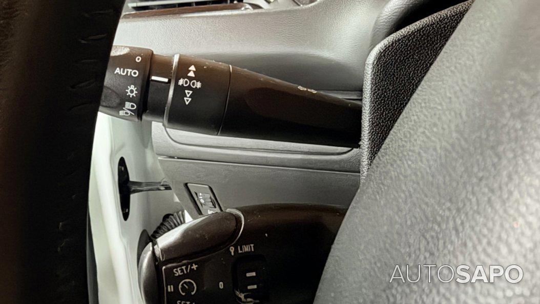 Peugeot 208 1.2 PureTech Life Signature de 2018