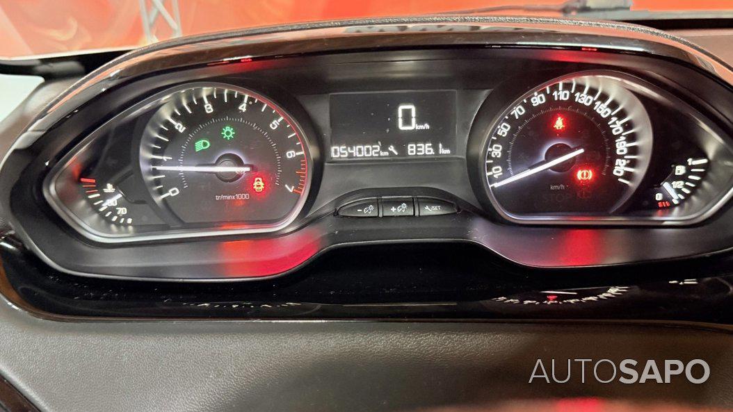 Peugeot 208 1.2 PureTech Life Signature de 2018