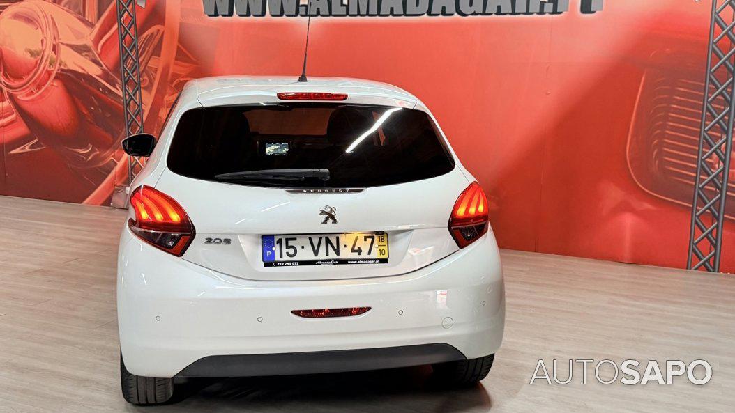 Peugeot 208 1.2 PureTech Life Signature de 2018