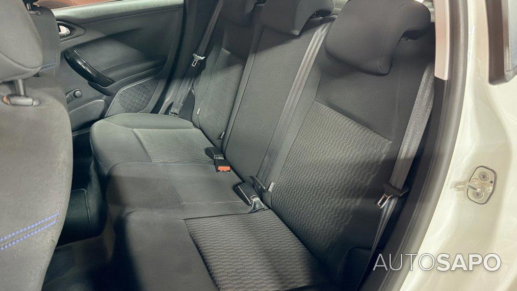 Peugeot 208 1.2 PureTech Life Signature de 2018