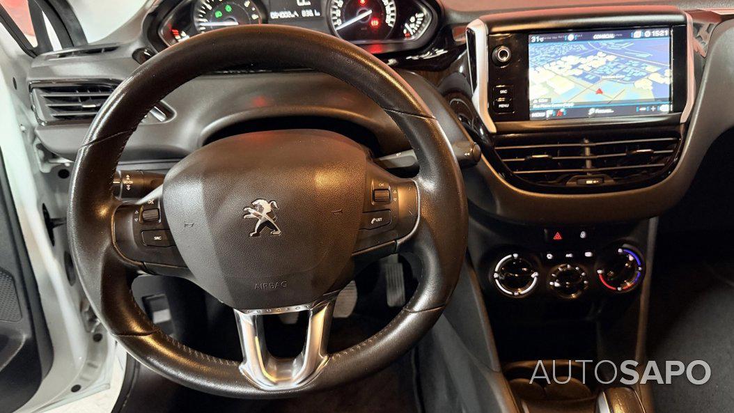 Peugeot 208 1.2 PureTech Life Signature de 2018