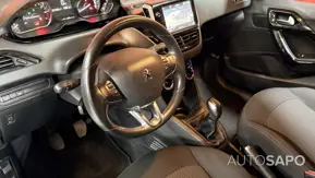 Peugeot 208 1.2 PureTech Life Signature de 2018