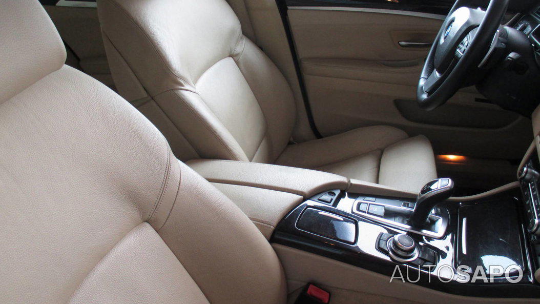 BMW Série 5 535 dA Touring Executive de 2010