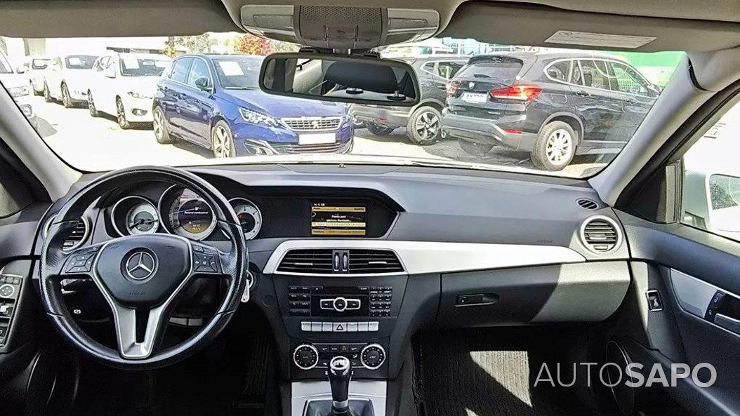 Mercedes-Benz Classe C 200 Avantgarde de 2012