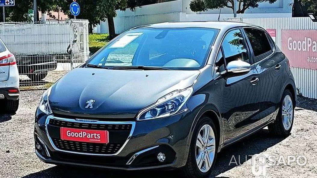 Peugeot 208 1.2 PureTech Life Signature de 2019