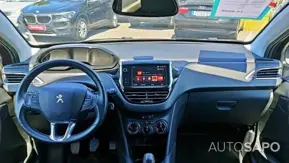 Peugeot 208 1.2 PureTech Life Signature de 2019
