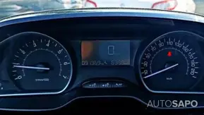 Peugeot 208 1.2 PureTech Life Signature de 2019