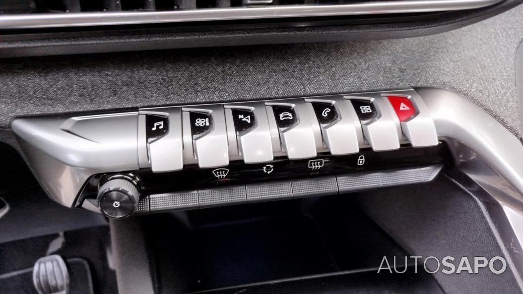 Peugeot 5008 1.2 PureTech Allure de 2018
