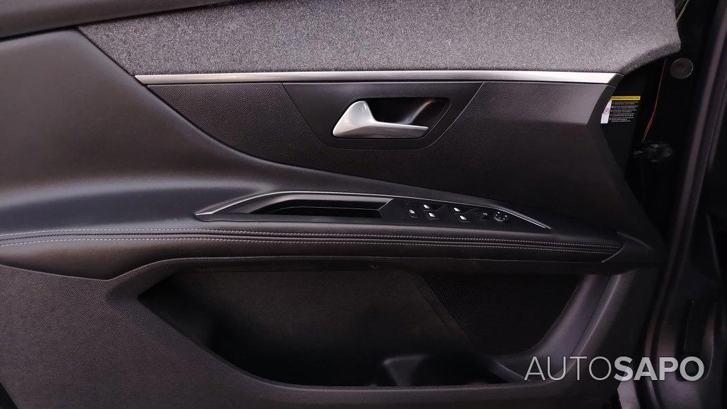 Peugeot 5008 1.2 PureTech Allure de 2018