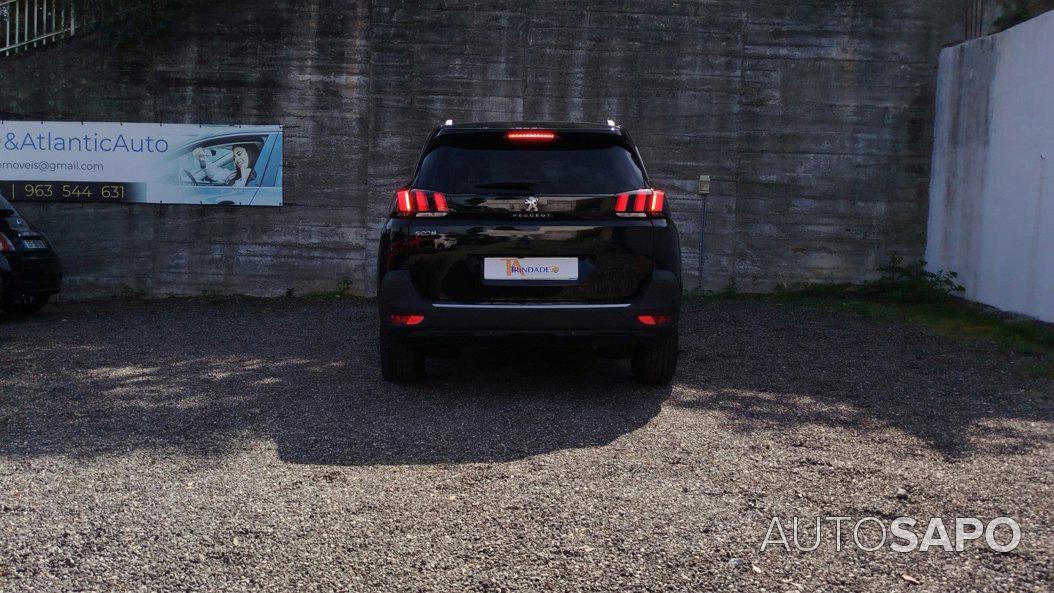Peugeot 5008 1.2 PureTech Allure de 2018