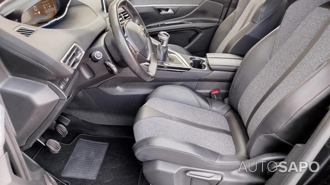 Peugeot 5008 1.2 PureTech Allure de 2018
