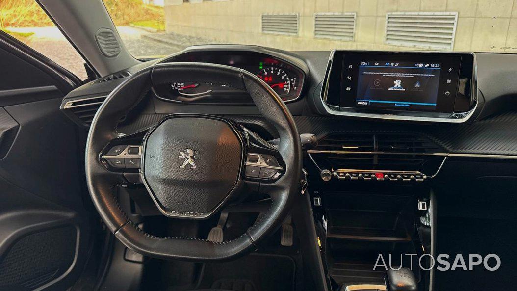 Peugeot 2008 1.2 PureTech Active de 2021