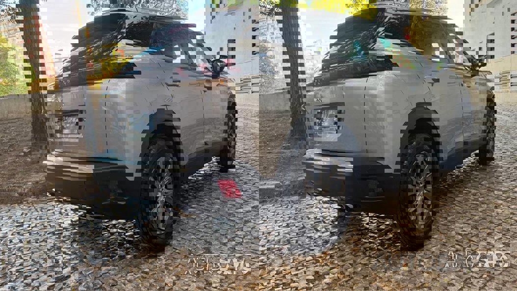 Peugeot 2008 1.2 PureTech Active EAT8 de 2020