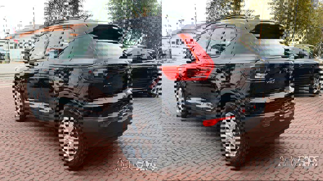 Volvo XC40 1.5 T2 Momentum Plus de 2021