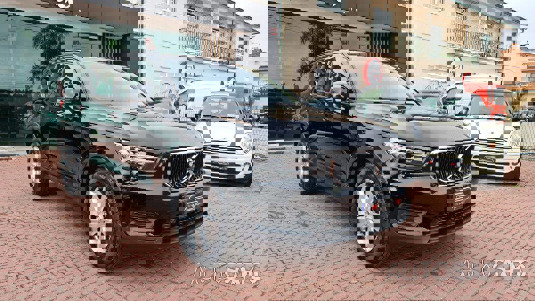 Volvo XC40 1.5 T2 Momentum Plus de 2021