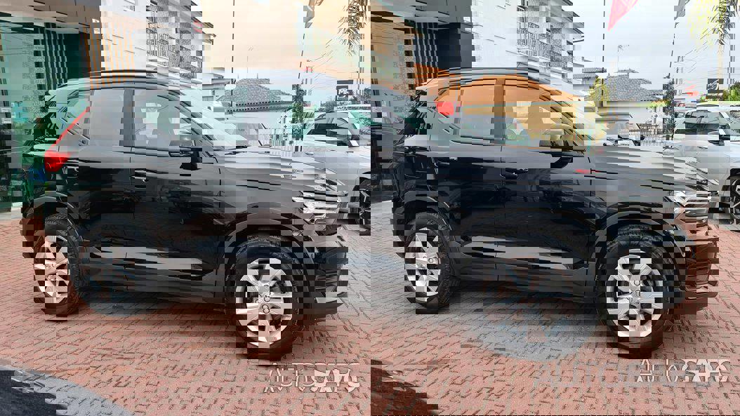 Volvo XC40 1.5 T2 Momentum Plus de 2021