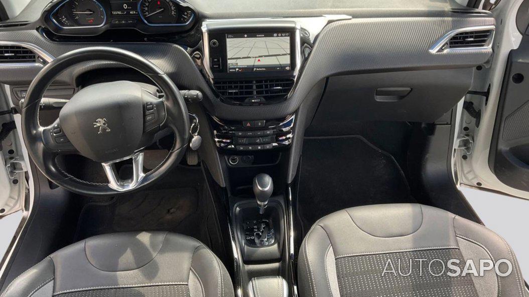 Peugeot 2008 1.2 PureTech Allure de 2018