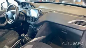 Peugeot 2008 1.2 PureTech Style de 2018