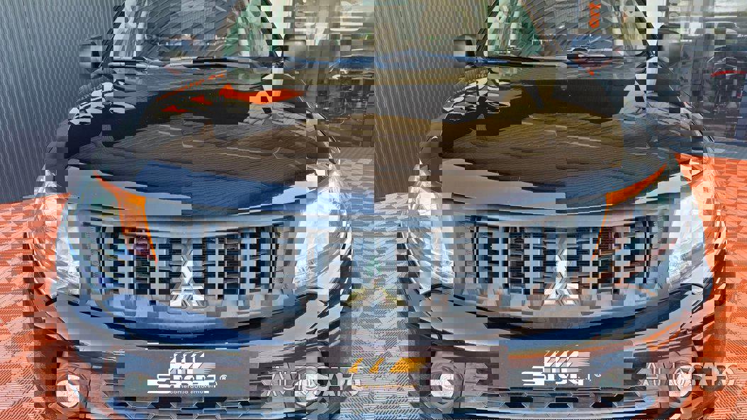 Mitsubishi L200 Strakar de 2016