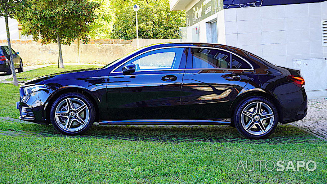 Mercedes-Benz Classe A 250 e AMG Line de 2020
