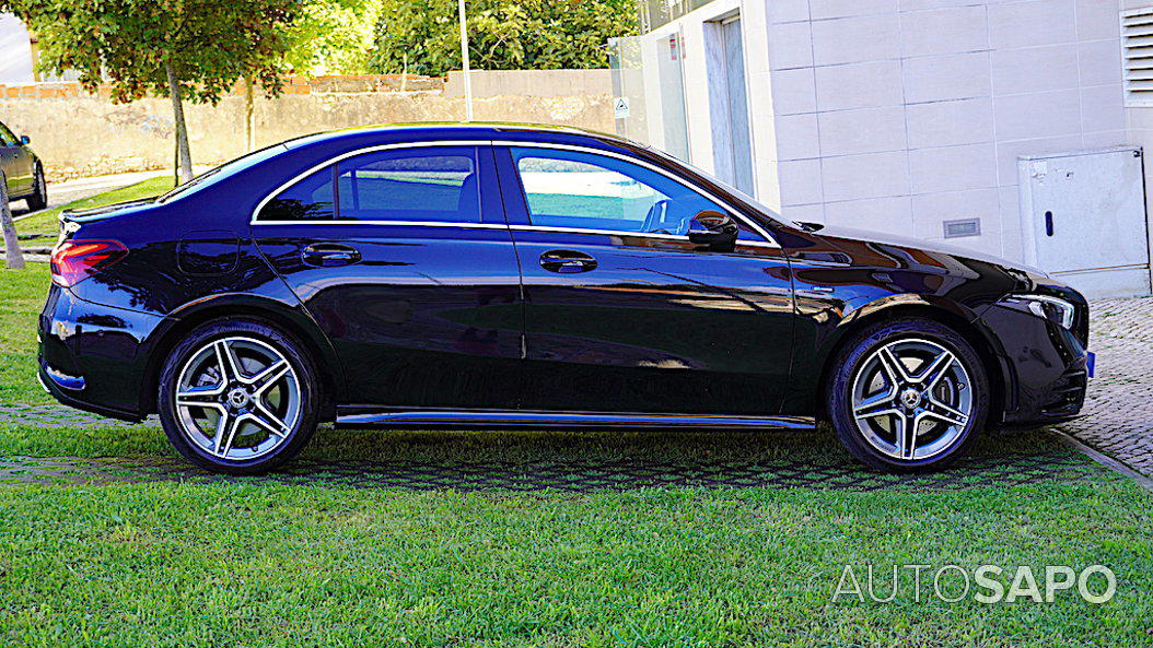 Mercedes-Benz Classe A 250 e AMG Line de 2020