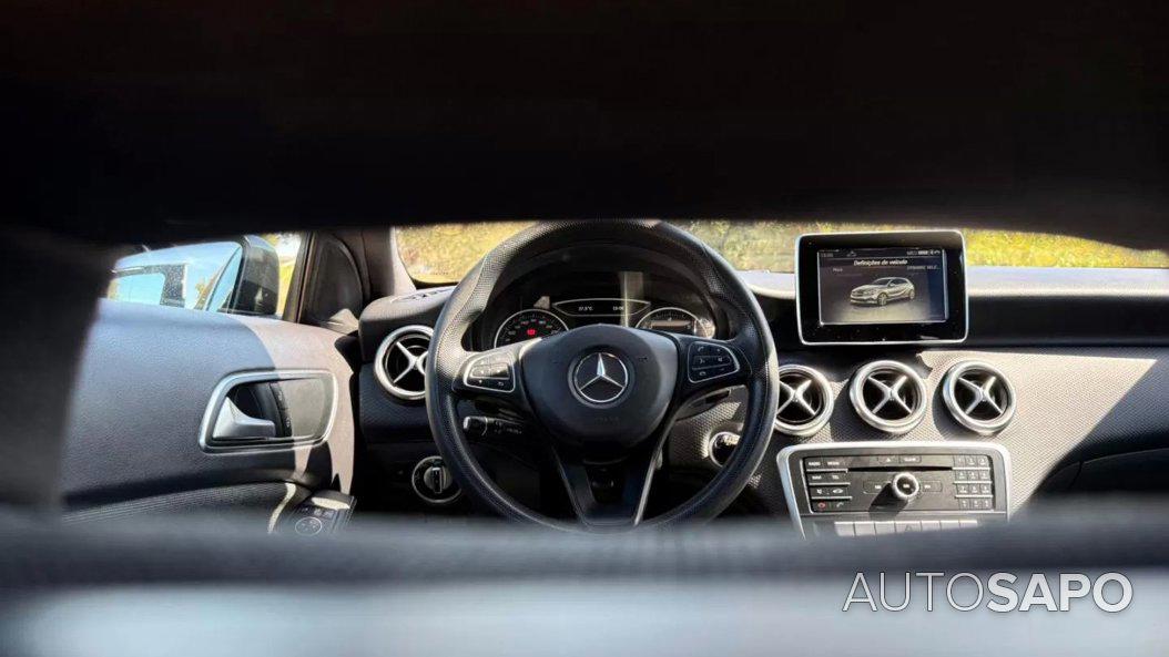 Mercedes-Benz Classe A 180 CDi BlueEfficiency Style Aut. de 2017