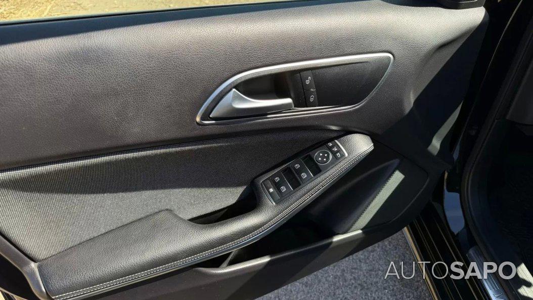 Mercedes-Benz Classe A 180 CDi BlueEfficiency Style Aut. de 2017