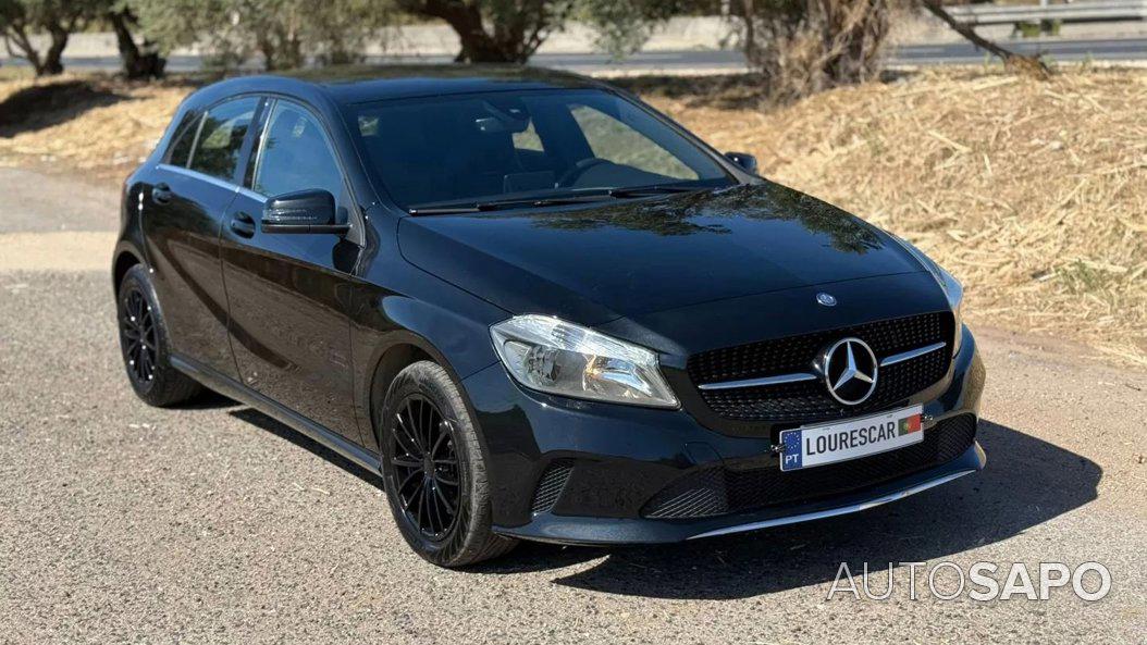 Mercedes-Benz Classe A 180 CDi BlueEfficiency Style Aut. de 2017
