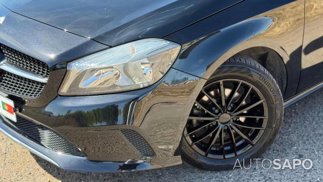 Mercedes-Benz Classe A 180 CDi BlueEfficiency Style Aut. de 2017