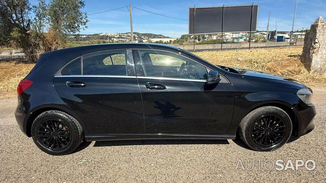 Mercedes-Benz Classe A 180 CDi BlueEfficiency Style Aut. de 2017