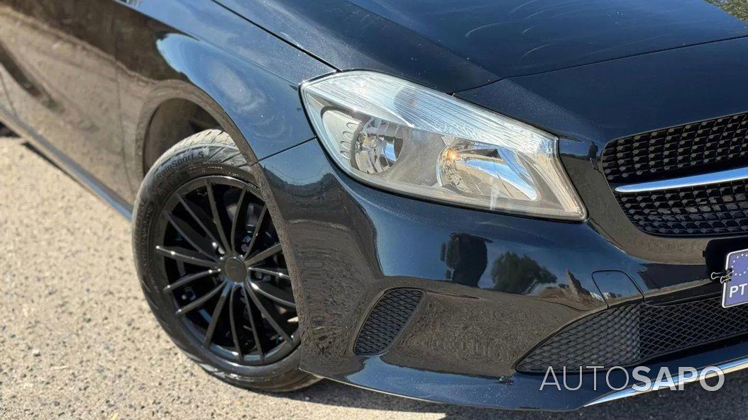 Mercedes-Benz Classe A 180 CDi BlueEfficiency Style Aut. de 2017