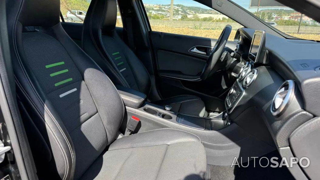 Mercedes-Benz Classe A 180 CDi BlueEfficiency Style Aut. de 2017