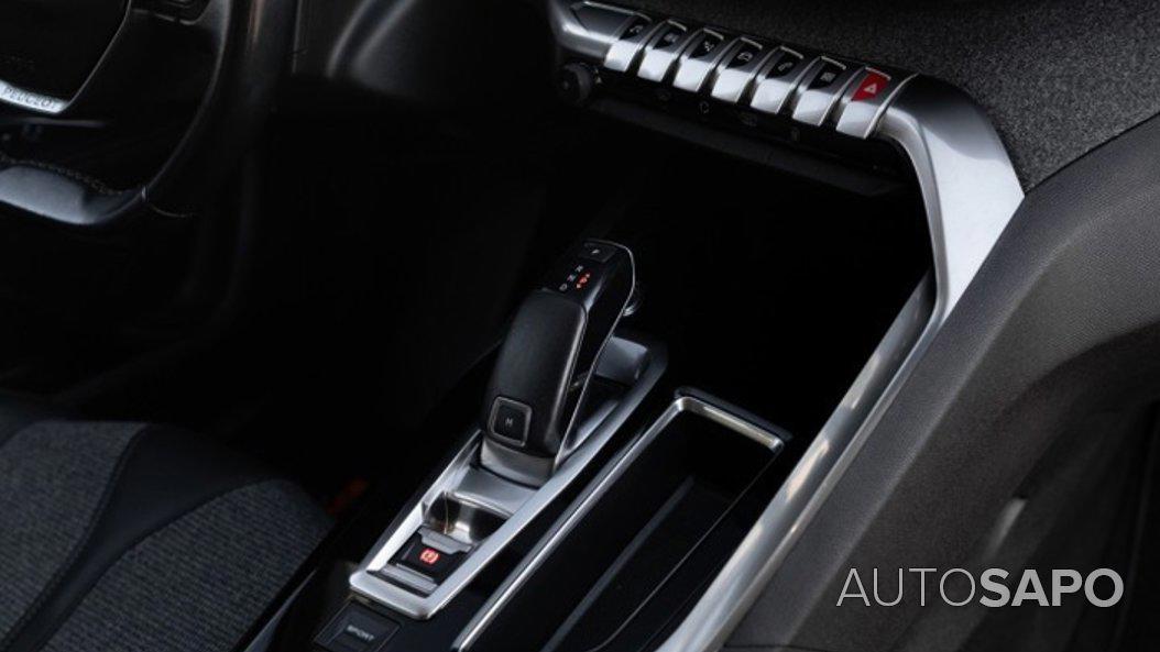 Peugeot 5008 1.2 PureTech Allure EAT6 de 2018