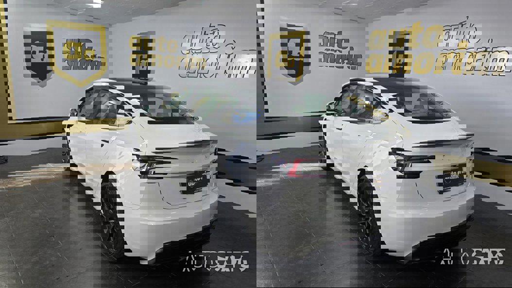 Tesla Model 3 de 2024