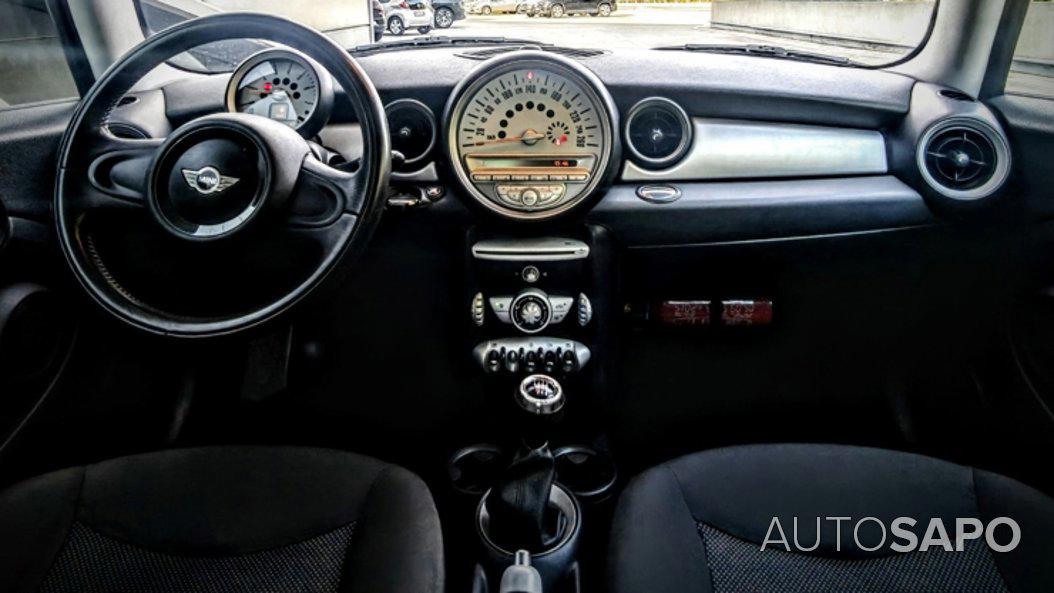 MINI Cooper de 2010
