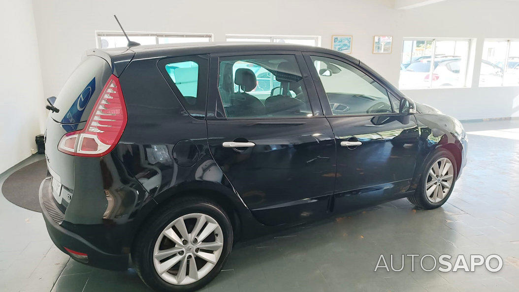 Renault Scénic 1.5 dCi Dynamique S de 2011
