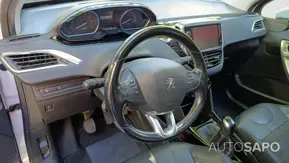 Peugeot 2008 1.2 PureTech Allure de 2017