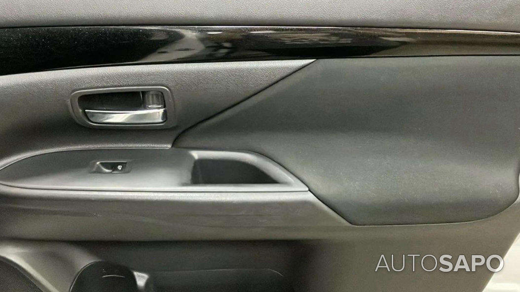 Mitsubishi Outlander de 2021