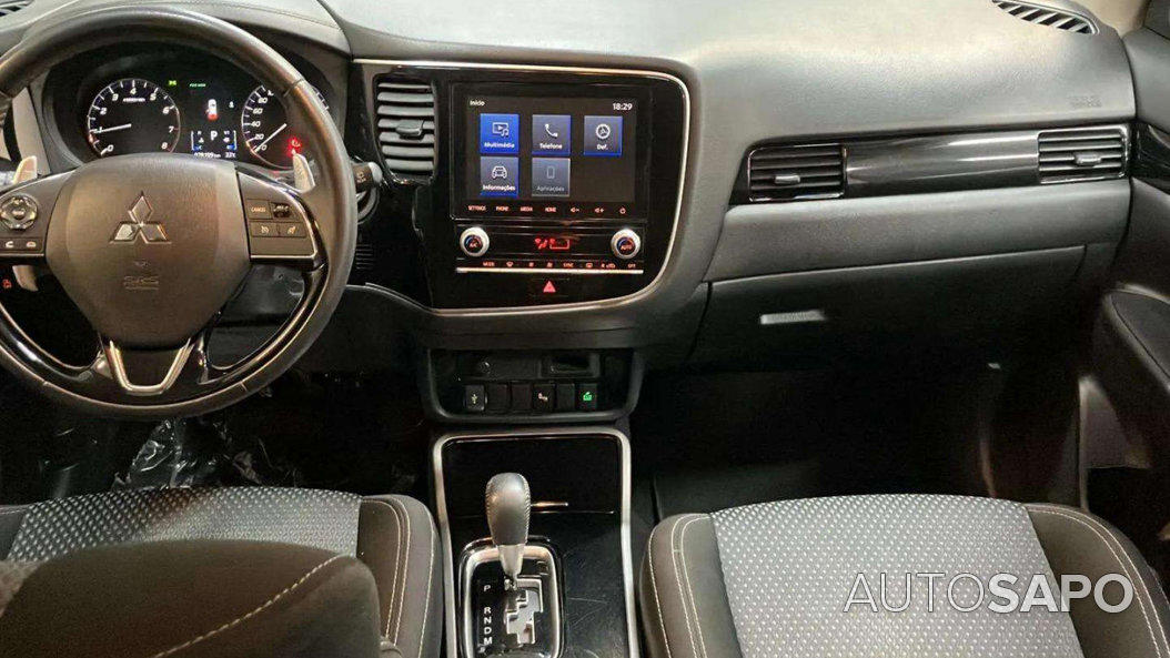 Mitsubishi Outlander de 2021