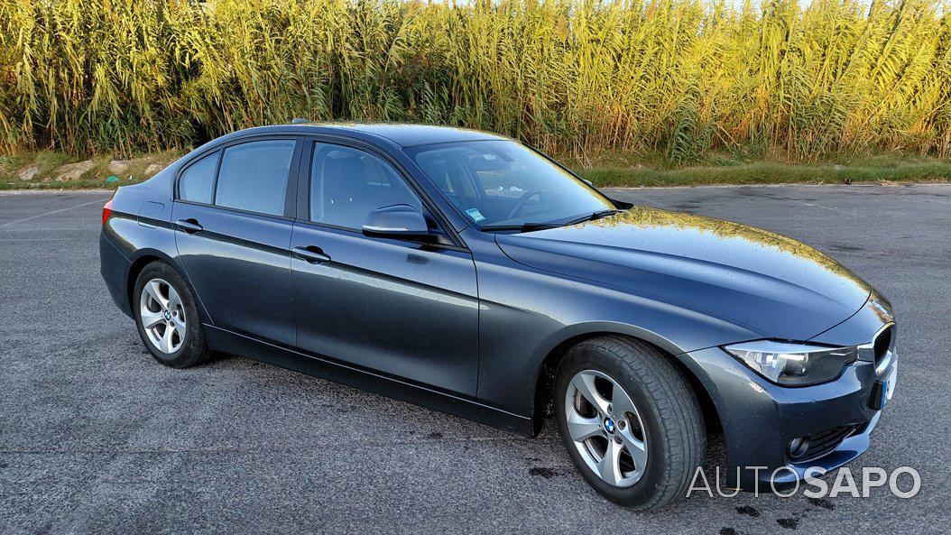 BMW Série 3 320 d EfficientDynamics Auto Line Luxury de 2012
