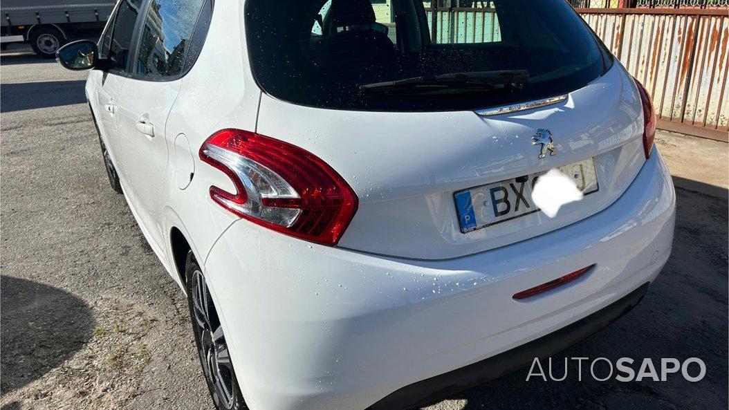 Peugeot 208 1.2 PureTech Active de 2014