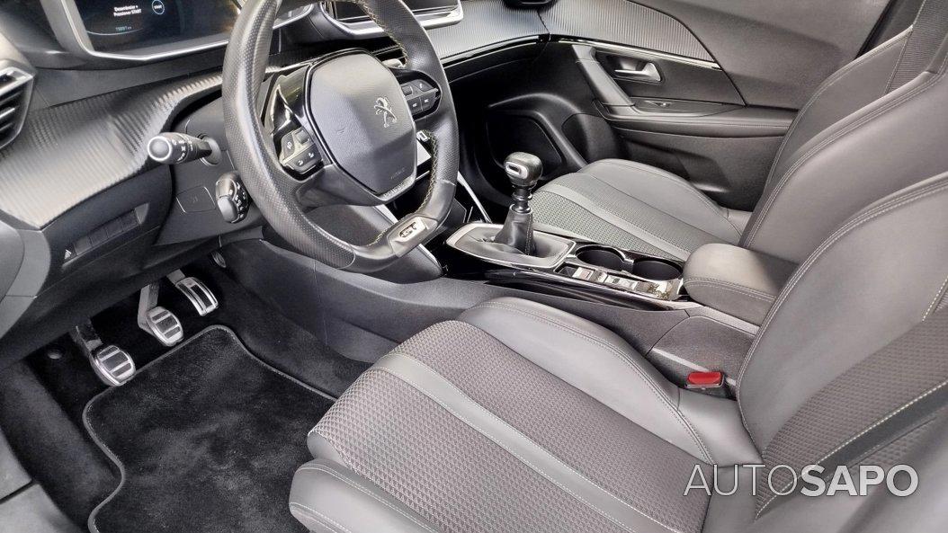 Peugeot 2008 1.2 PureTech GT Line de 2020