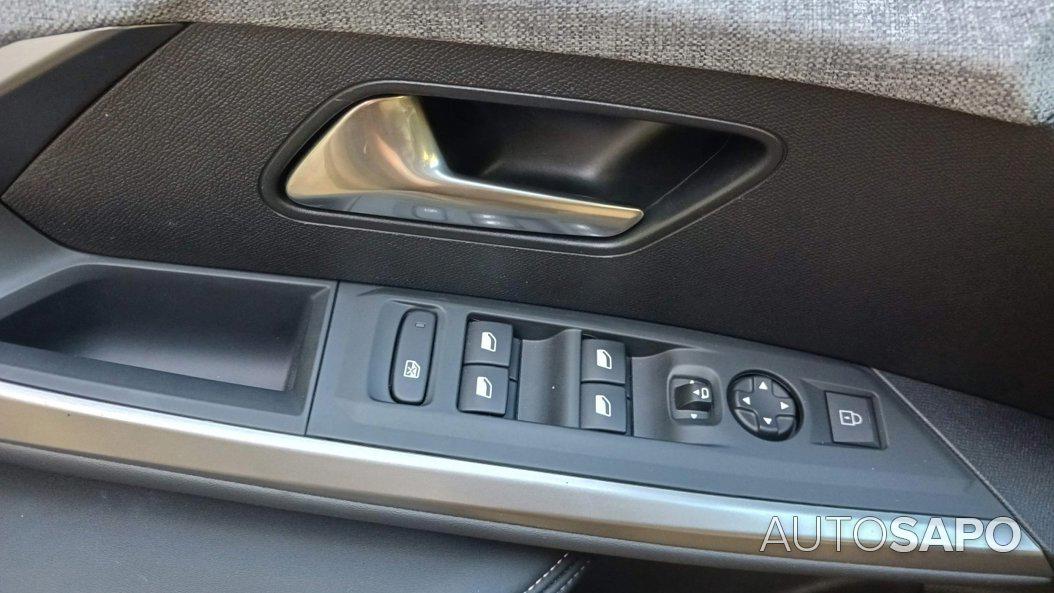 Peugeot 3008 de 2025