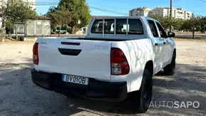 Toyota Hilux 2.4 D-4D 4WD CD Premium Edition de 2022